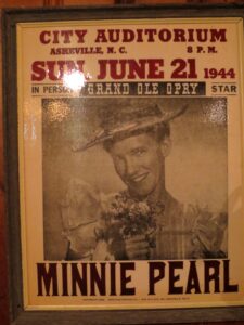 A Minnie Pearl poster from 1944, at the Station Inn