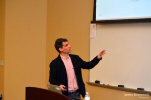 Mike Toppa presenting "Clean Code" at WordCamp Nashville 2013